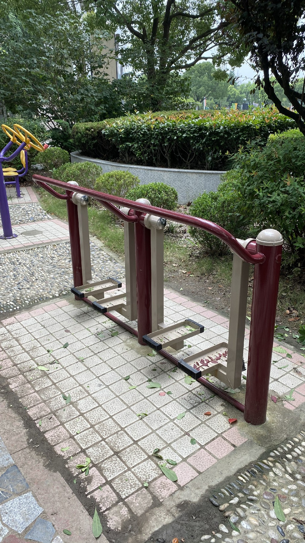 二位太空漫步機