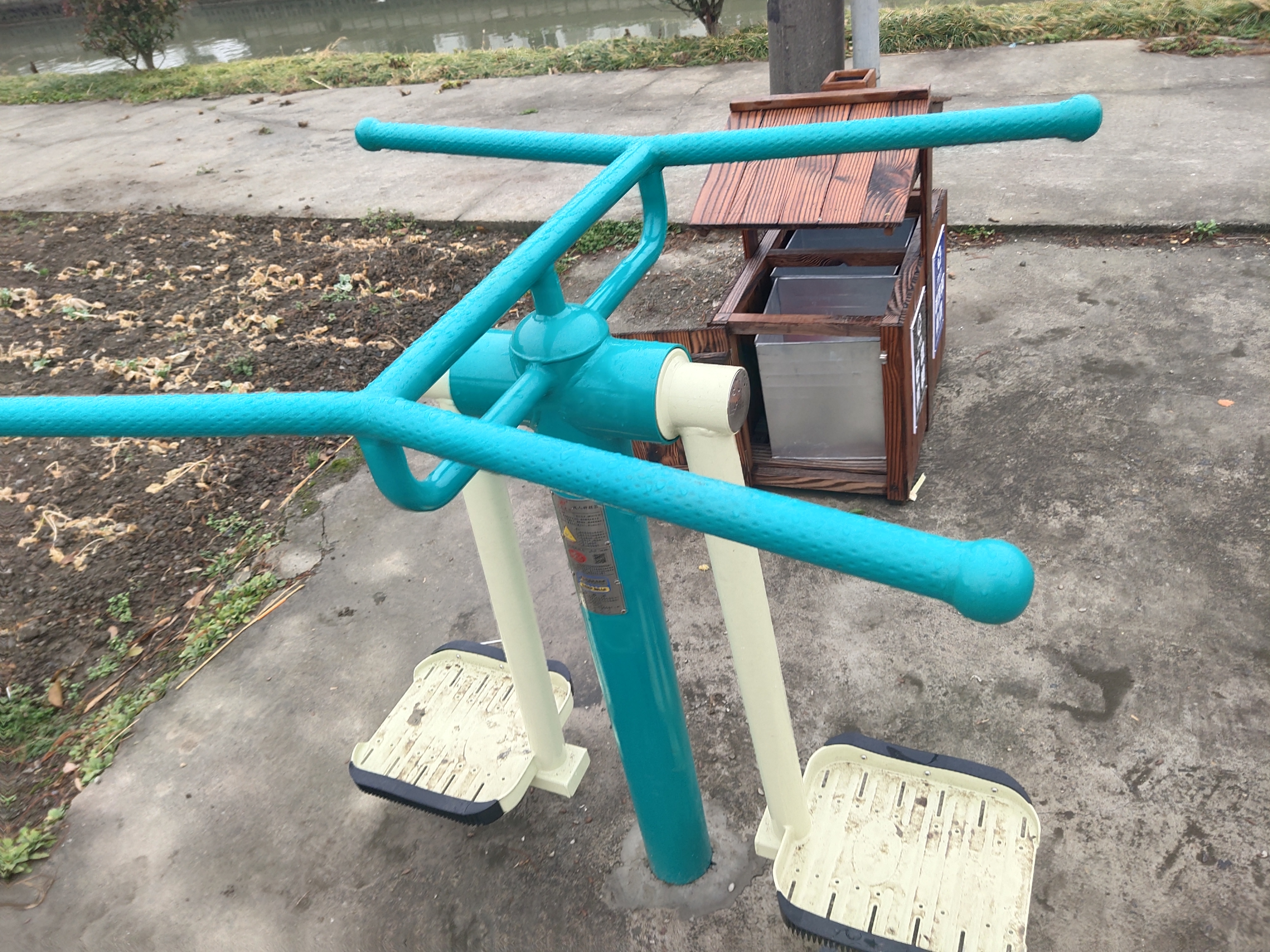 双人钟摆器