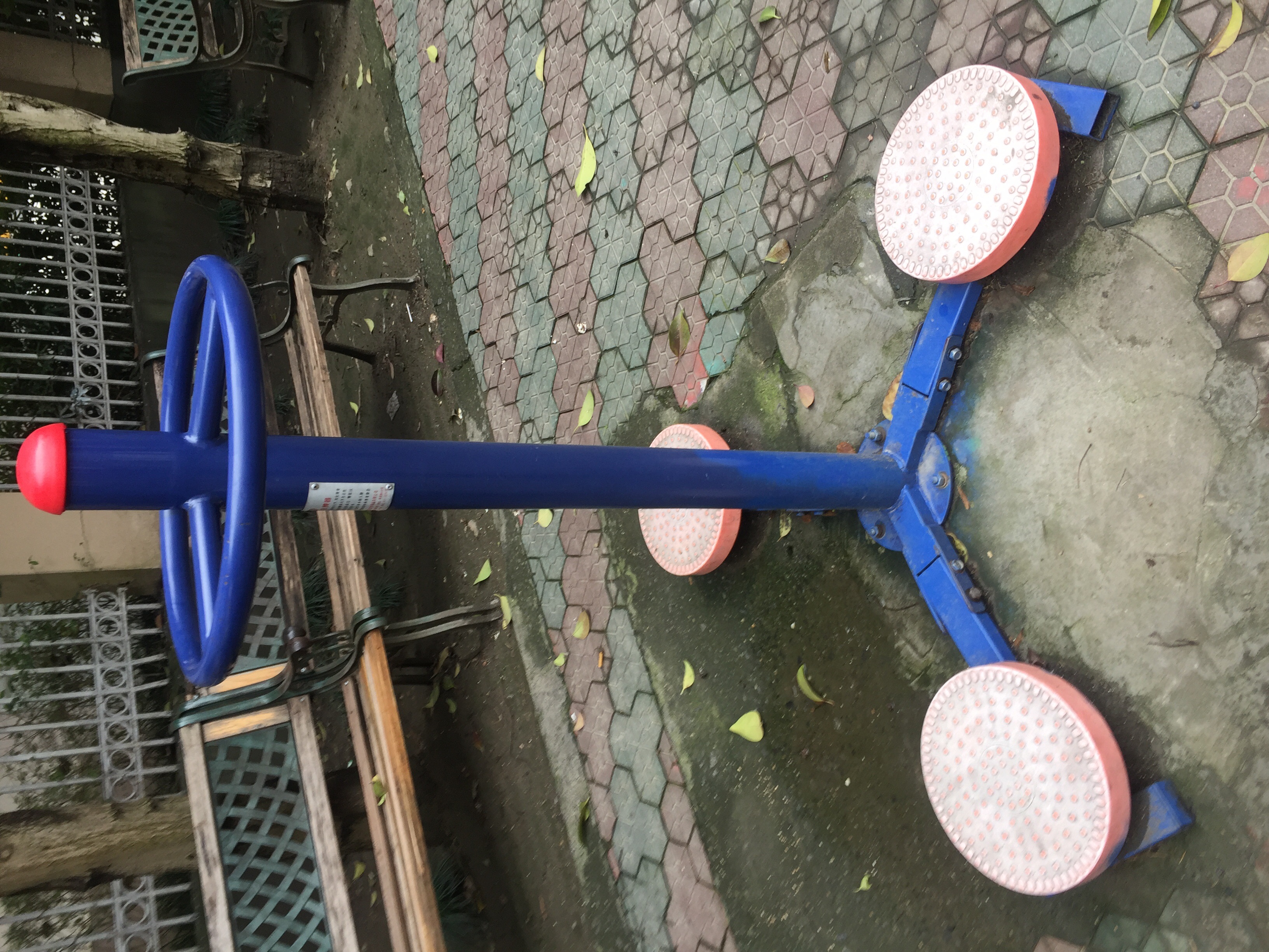 扭腰器