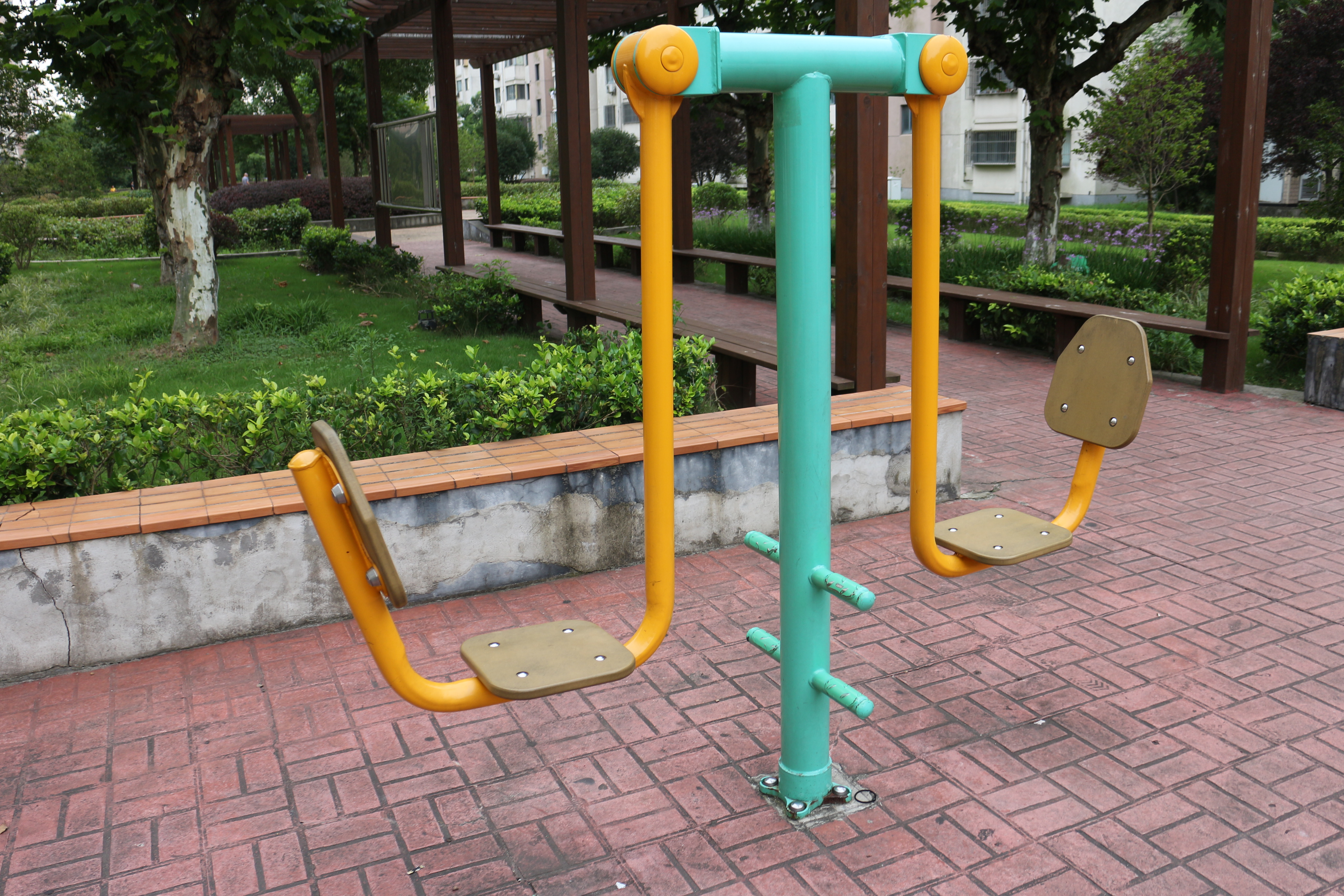 二人坐蹬器