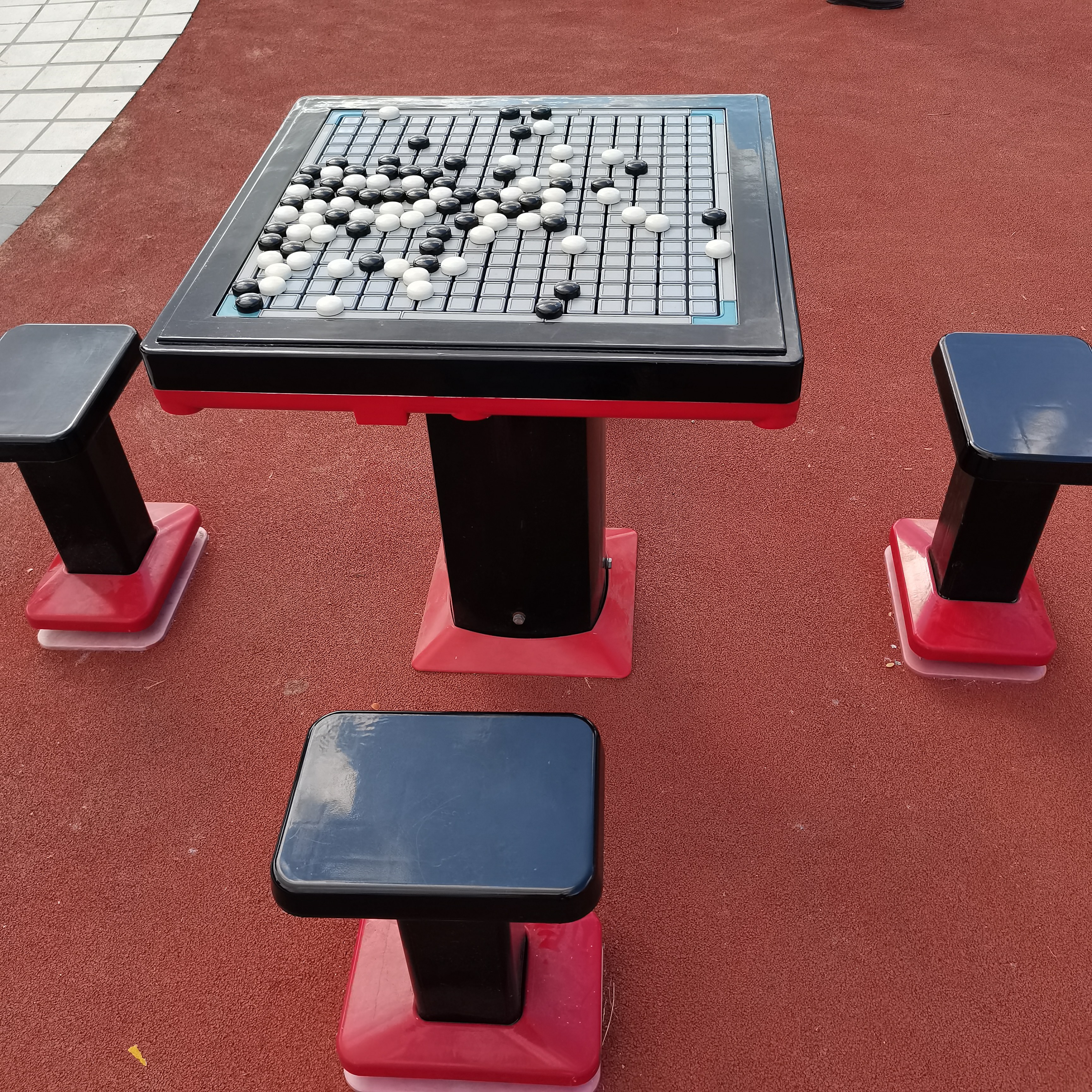轨道式五子棋