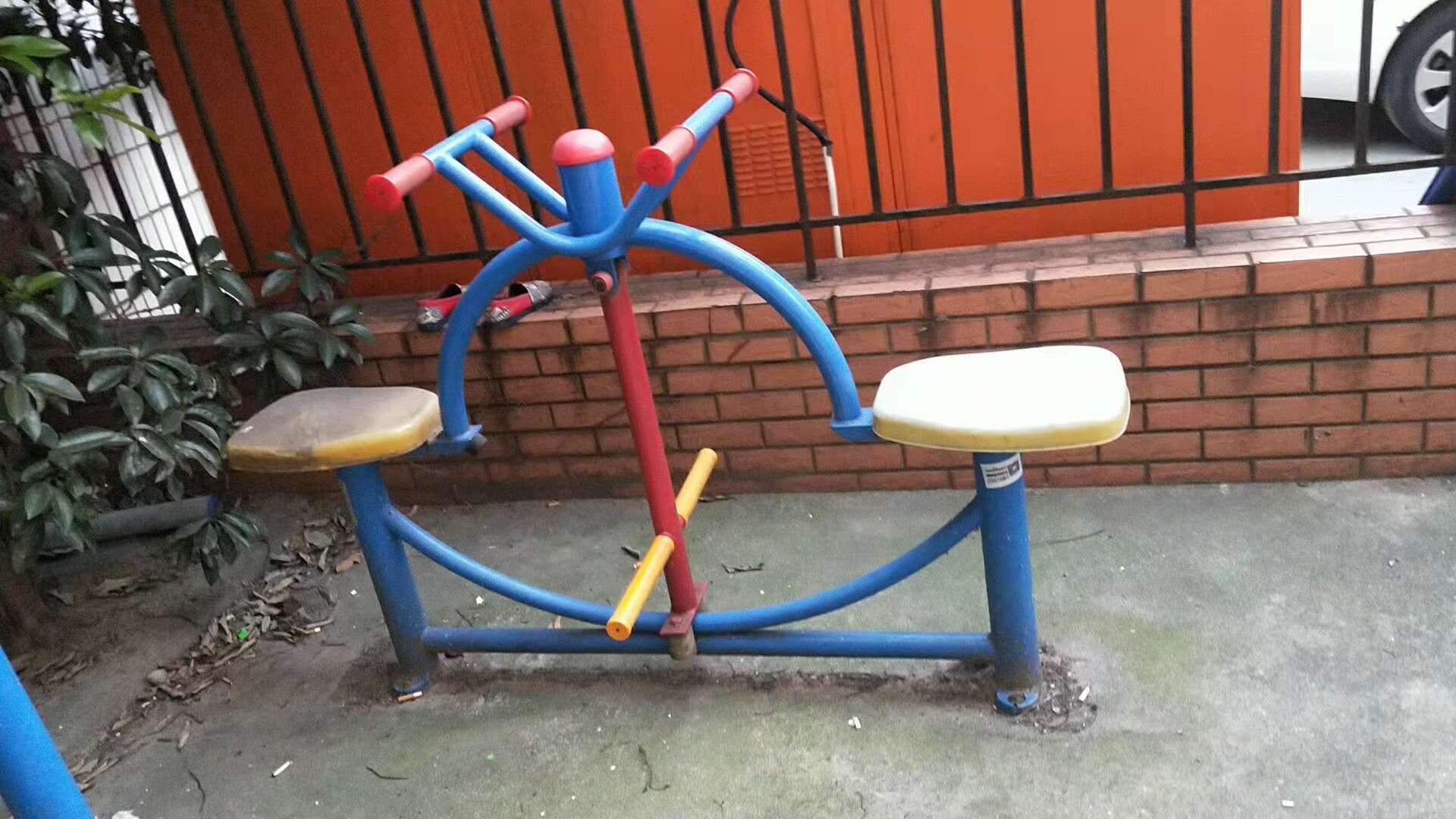 下肢鍛煉器