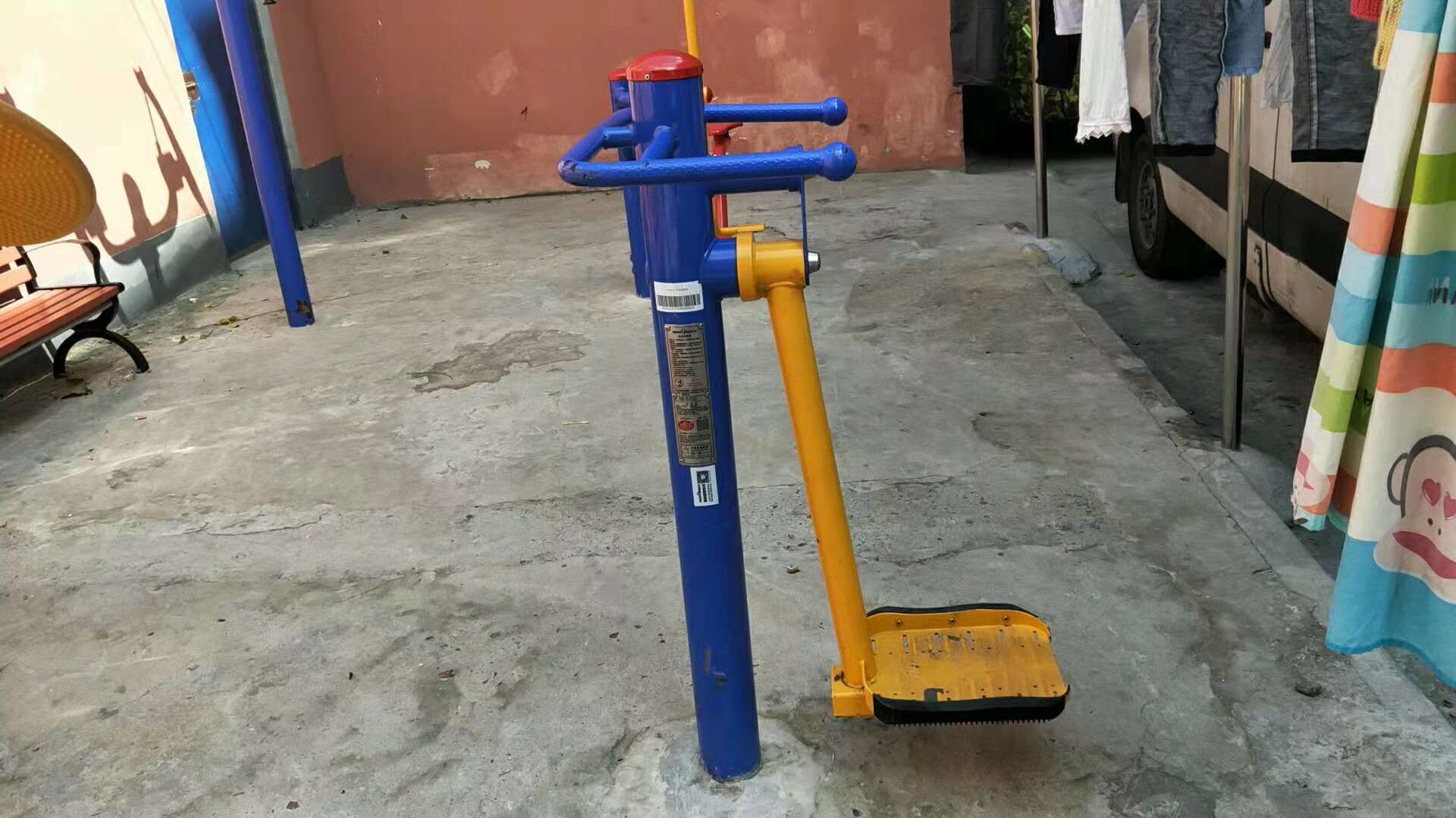 晃板扭腰器