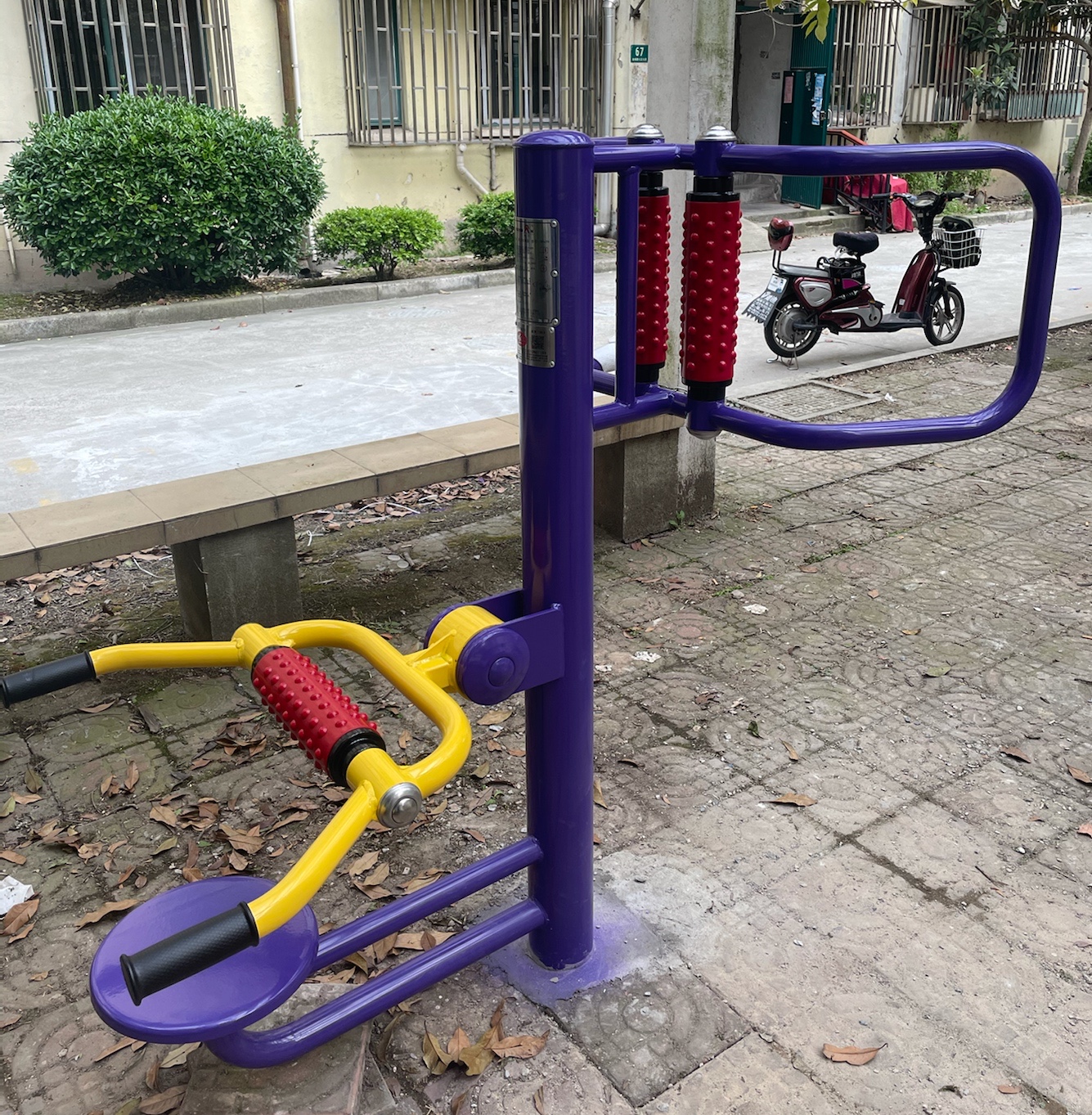腰背按摩器
