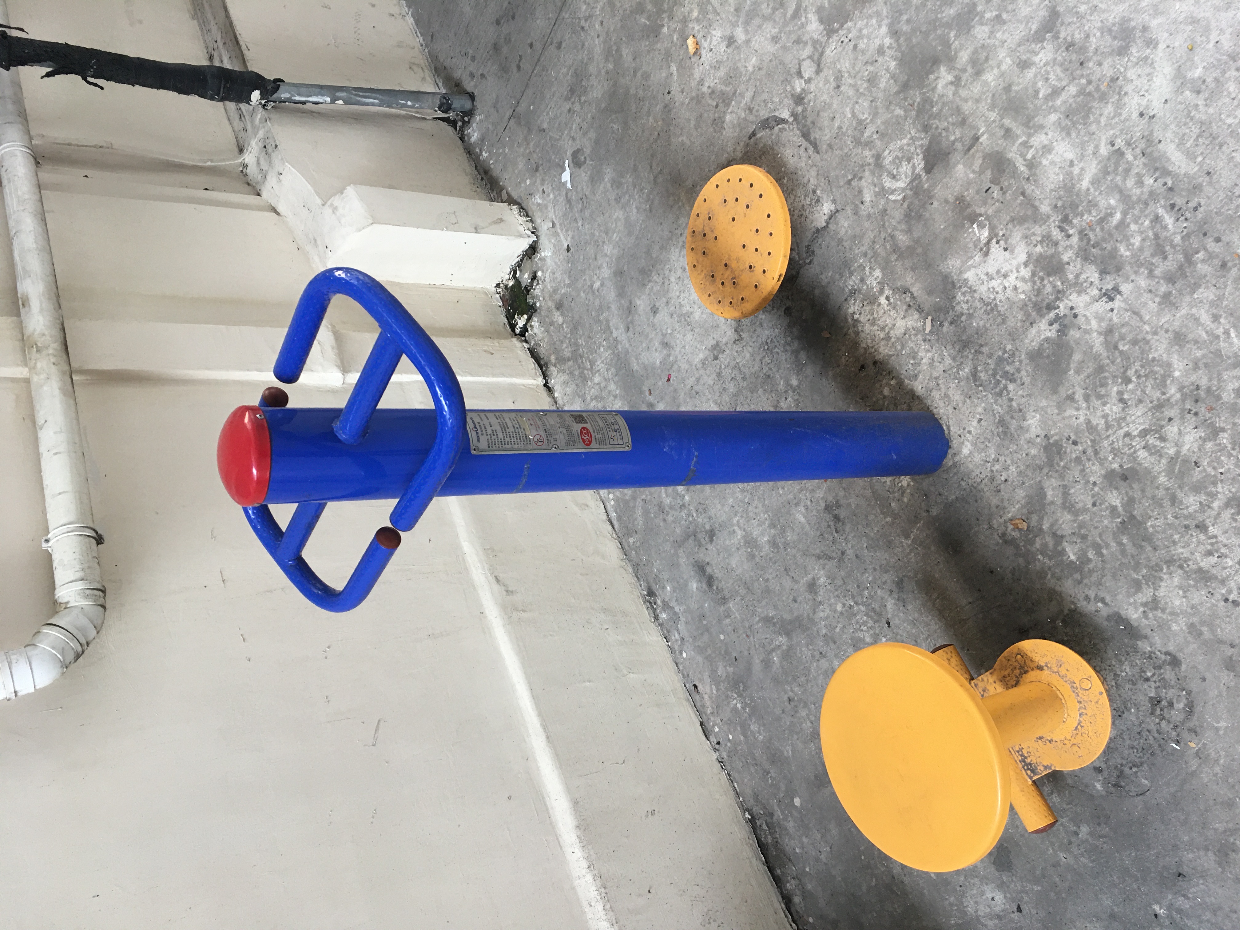 扭腰器
